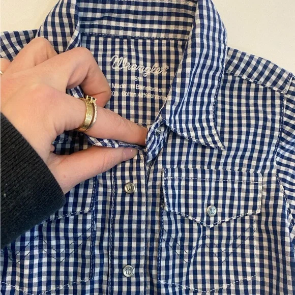 Wrangler Button-up (6M) - Picture 2 of 3